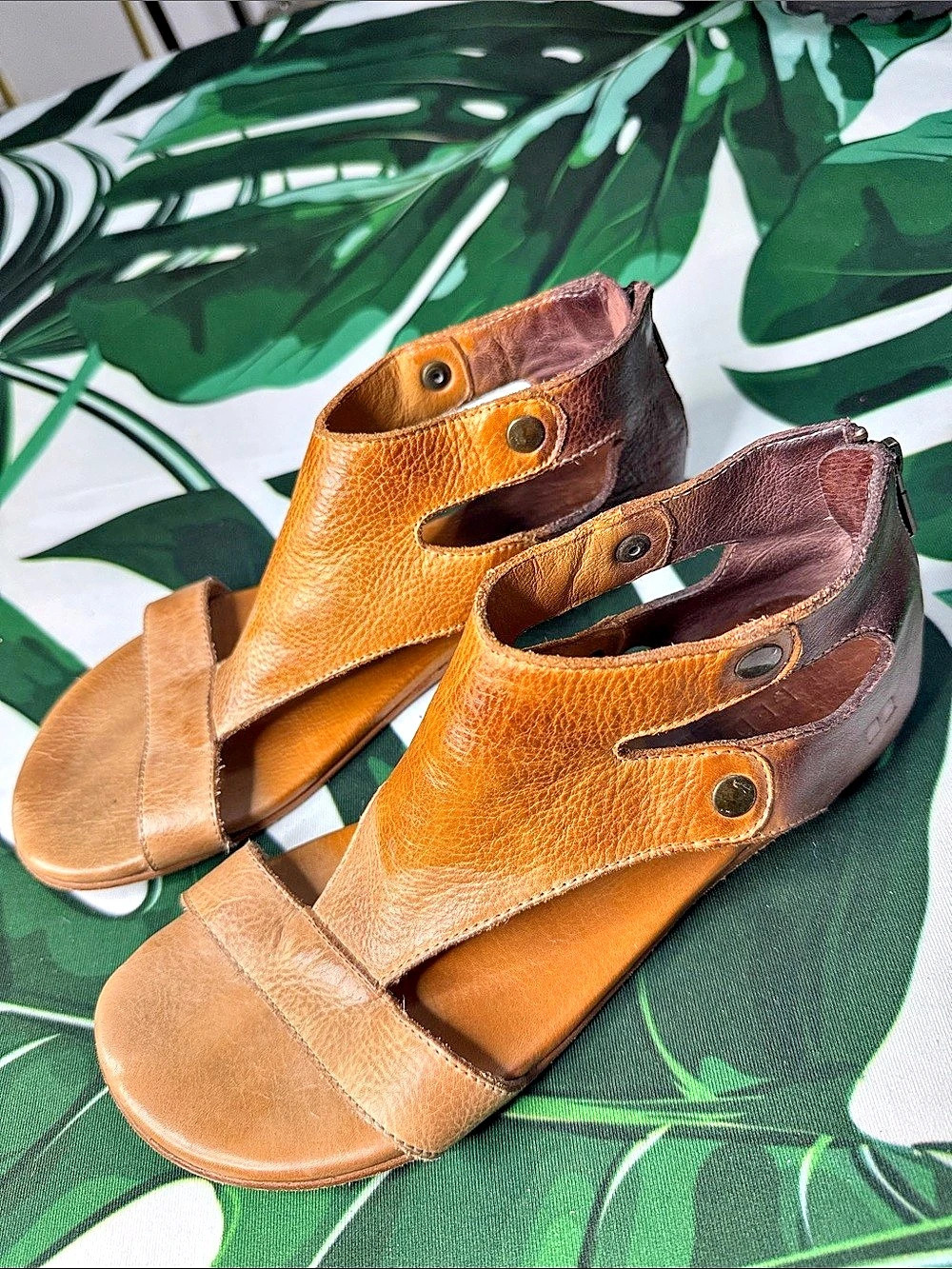 Bed Stu Leather Strappy Sandals Brown